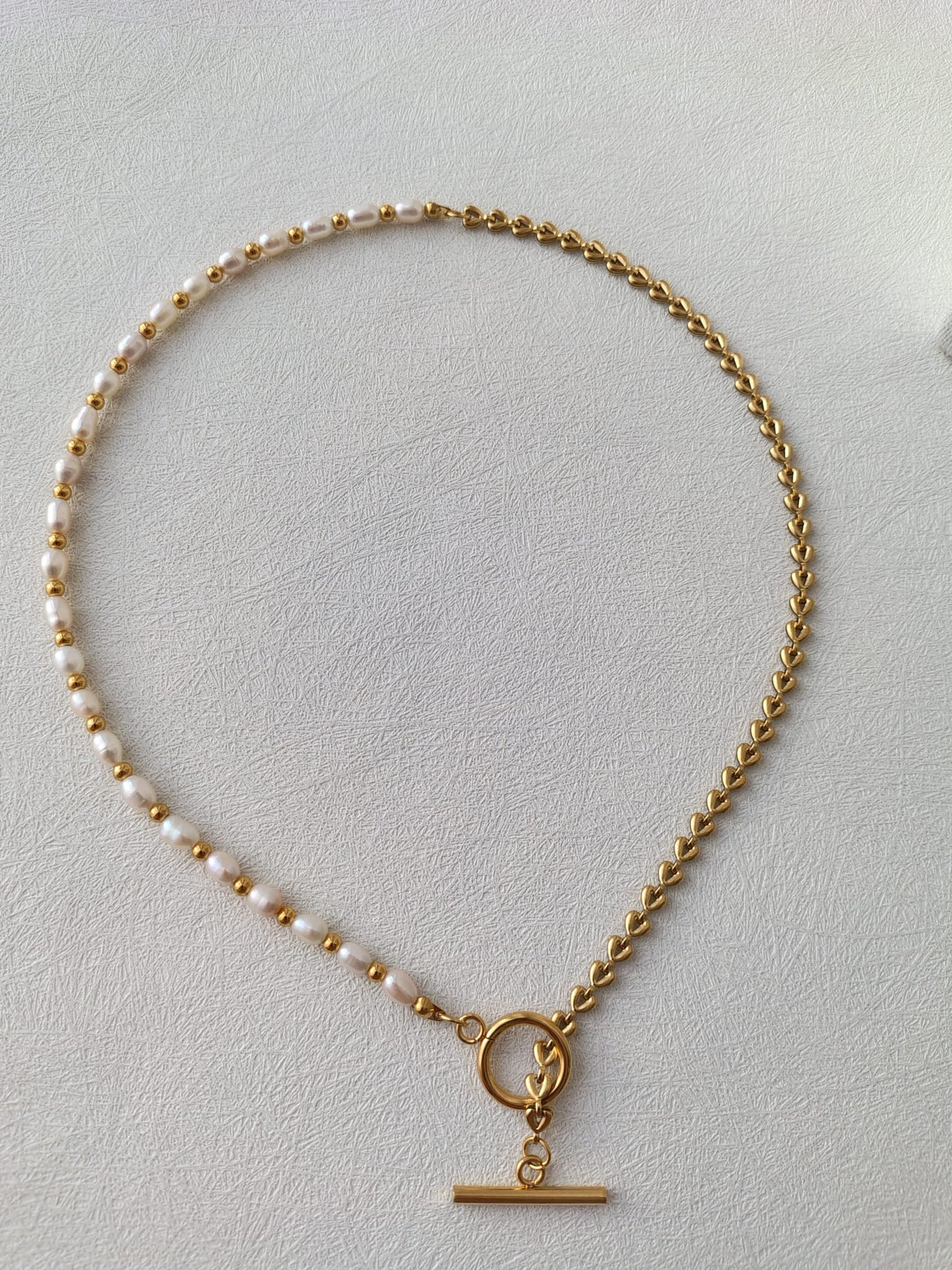 Freshwater Pearl Contrast Chain Necklace.